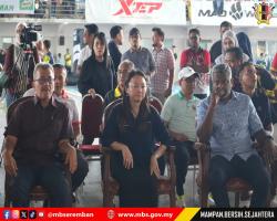 MAJLIS PENYERAHAN PROJEK MENAIK TARAF PAPAN MARKAH (SCOREBOARD) DI PUSAT AKUATIK PAROI