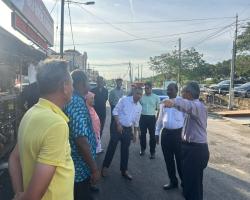DATUK BANDAR TURUN KE LOKASI BANJIR KG. BARU RAHANG