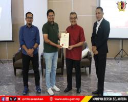 KURSUS PENGURUSAN KAUNTER PROFESIONAL: WAJAH MESRA MBS