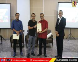 KURSUS PENGURUSAN KAUNTER PROFESIONAL: WAJAH MESRA MBS