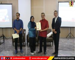 KURSUS PENGURUSAN KAUNTER PROFESIONAL: WAJAH MESRA MBS