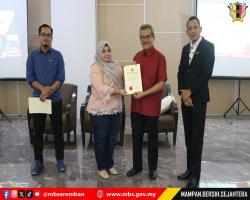 KURSUS PENGURUSAN KAUNTER PROFESIONAL: WAJAH MESRA MBS