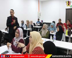 KURSUS PENGURUSAN KAUNTER PROFESIONAL: WAJAH MESRA MBS