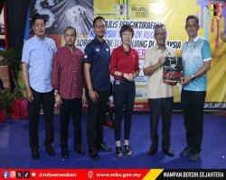 LORONG SENI SEREMBAN TERIMA ANUGERAH LORONG SENI TERPANJANG DI MALAYSIA OLEH MBOR