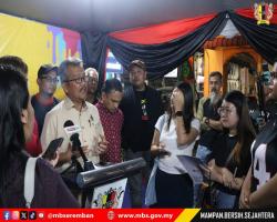 LORONG SENI SEREMBAN TERIMA ANUGERAH LORONG SENI TERPANJANG DI MALAYSIA OLEH MBOR