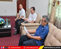 KUNJUNGAN HORMAT JAWATANKUASA REHDA KEPADA DATUK BANDAR,MBS