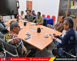 KUNJUNGAN HORMAT MARA CORPORATION KEPADA YBHG. DATUK BANDAR MAJLIS BANDARAYA SEREMBAN