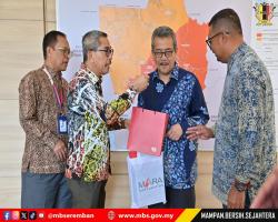 KUNJUNGAN HORMAT MARA CORPORATION KEPADA YBHG. DATUK BANDAR MAJLIS BANDARAYA SEREMBAN