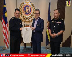 KUNJUNGAN HORMAT YBHG. DATUK BANDAR MAJLIS BANDARAYA SEREMBAN KEPADA PENGARAH KANAN PENGUATKUASA JABATAN PENGANGKUTAN JALAN MALAYSIA