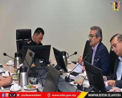 KUNJUNGAN HORMAT YBHG. DATUK BANDAR MAJLIS BANDARAYA SEREMBAN KEPADA PENGARAH KANAN PENGUATKUASA JABATAN PENGANGKUTAN JALAN MALAYSIA
