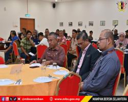 MAJLIS PENYERAHAN SURAT LANTIKAN PENGANJURAN BAZAR RAMADAN DALAM KAWASAN MAJLIS BANDARAYA SEREMBAN