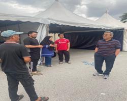 DATUK BANDAR TINJAU PERSIAPAN BAZAR DATARAN SENAWANG