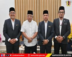 KUNJUNGAN HORMAT DATUK BANDAR MBS KEPADA YTM UNDANG LUAK SUNGEI UJONG