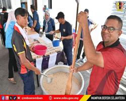 PROGRAM MEMASAK BUBUR LAMBUK ANJURAN BADAN KEBAJIKAN ISLAM MBS