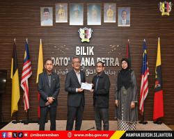 SESI PENYERAHAN SURAT KENAIKAN PANGKAT, PEMANGKUAN, KENAIKAN PANGKAT (PENGISIAN JAWATAN) DAN KENAIKAN PANGKAT SECARA TIME-BASED BERASASKAN KECEMERLANGAN TBK1 & TBK2, MAJLIS BANDARAYA SEREMBAN