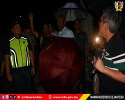 LAWATAN TURUN PADANG DATUK BANDAR MBS BERSAMA YB EXCO PEMBANGUNAN KERAJAAN TEMPATAN, PERUMAHAN & KERAJAAN TEMPATAN