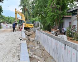 DATUK BANDAR TINJAU PROJEK MENAIKTARAF LONGKANG MONSOON KG. JIBOI