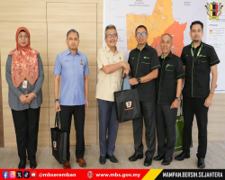 DATUK BANDAR MENERIMA KUNJUNGAN HORMAT DARIPADA LEMBAGA TABUNG HAJI 