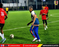 PERLAWANAN PERSAHABATAN BOLA SEPAK BERSAMA PEJABAT MENTERI BESAR NEGERI SEMBILAN