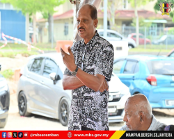 DATUK BANDAR TURUN BAGI SESI LIBAT URUS BERSAMA PENDUDUK SEREMBAN 2 BERHUBUNG PEMBANGUNAN PADANG SINTETIK