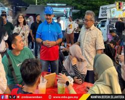 YB EXCO PELANCONGAN TINJAU SUASANA MALAM MINGGU DI BANDAR SEREMBA