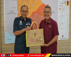KUNJUNGAN HORMAT DARIPADA JABATAN KASTAM DIRAJA MALAYSIA NEGERI SEMBILAN