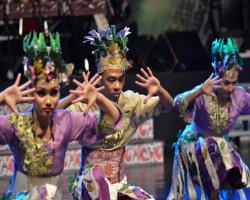 Persembahan Tarian Kebudayaan