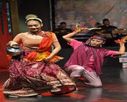Persembahan Tarian Kebudayaan