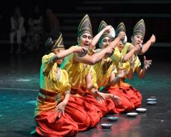 Persembahan Tarian Kebudayaan